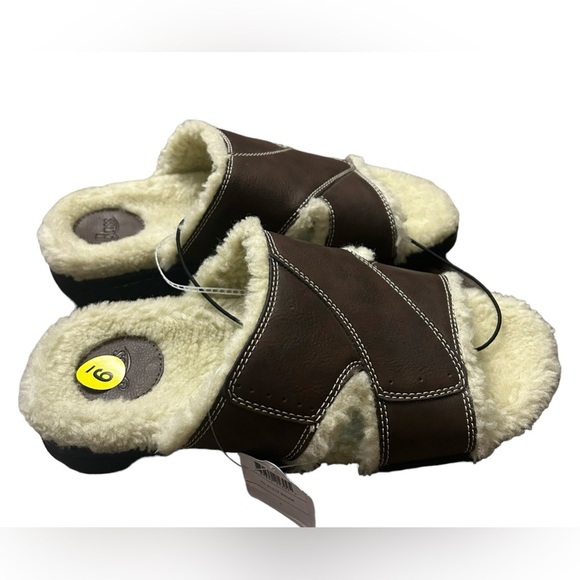003 SLPPRS: Bass Sherpa Outdoor slippers size 8 - Picture 4 of 6